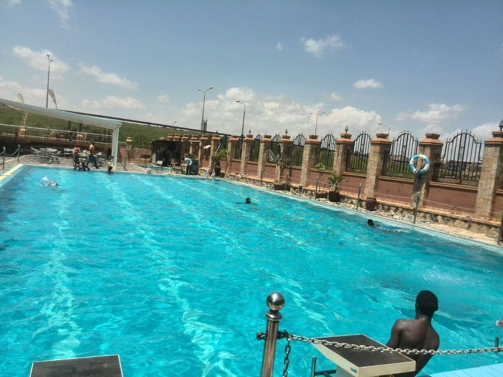 La Grande Hotel Kampala Exteriör bild